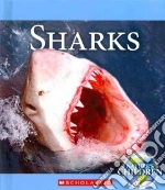 Sharks libro in lingua di Marsico Katie