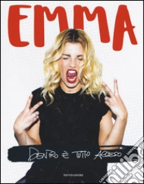 Dentro è tutto acceso libro di Marrone Emma